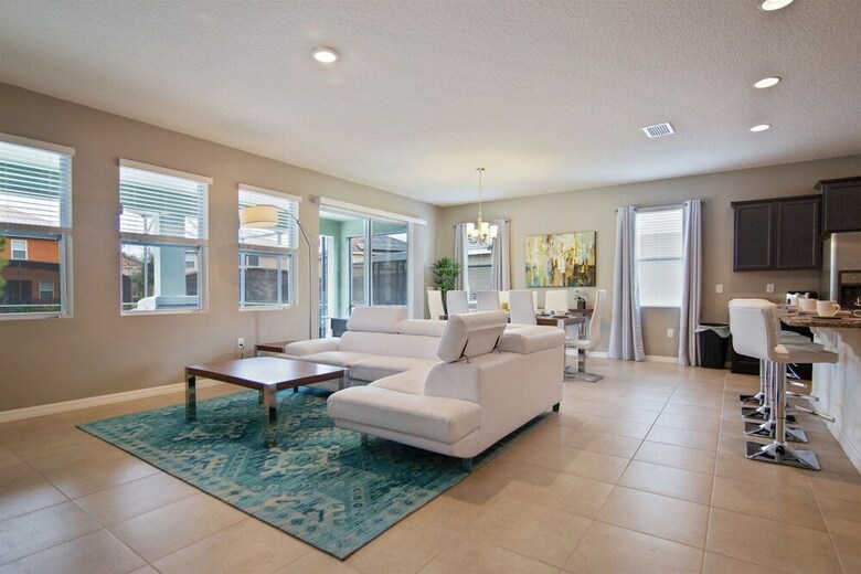 5br Pool Home W Gameroom