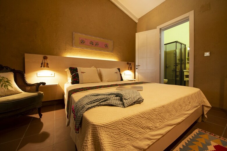 Hotel Manej Urla
