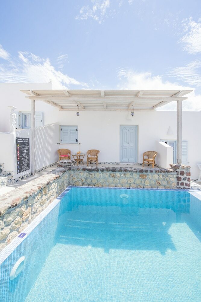 Starlight Luxury Seaside Villa