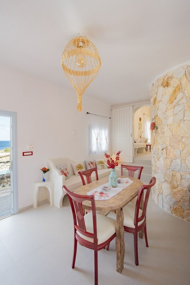 Starlight Luxury Seaside Villa