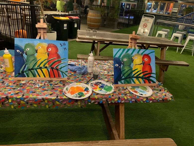 Hostal Wesley Art Studio Paint & Stay Plus Tour - Hostel