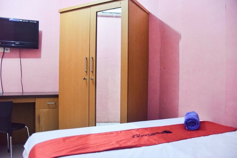 Hotel Reddoorz @ Pettarani Square