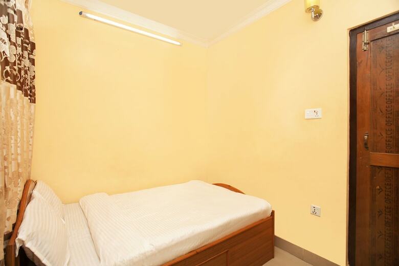 Spot On 397 Hotel Triveni Guest House
