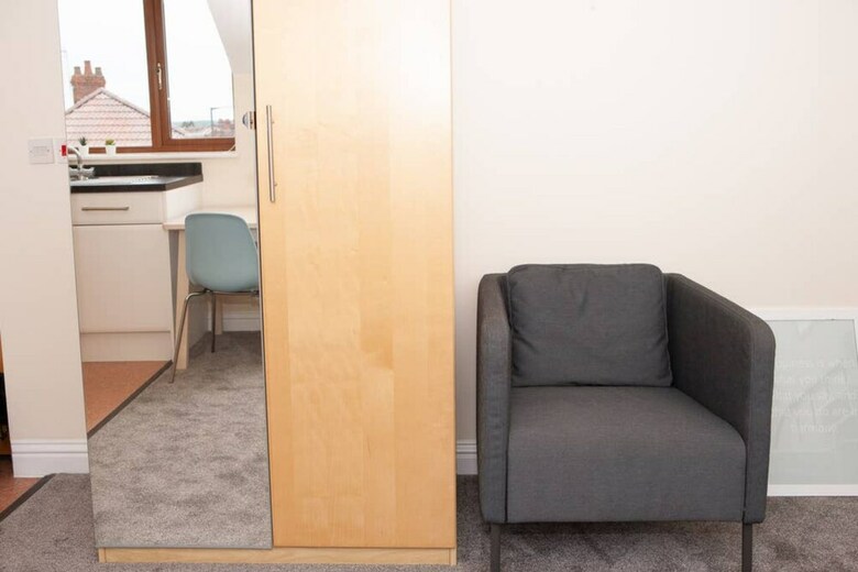 Apartamentos Top Floor Studio Near Bristol City