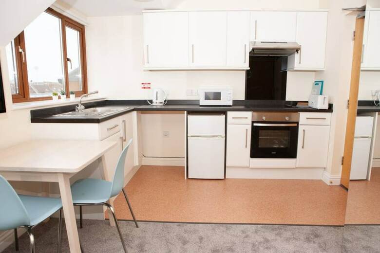 Apartamentos Top Floor Studio Near Bristol City