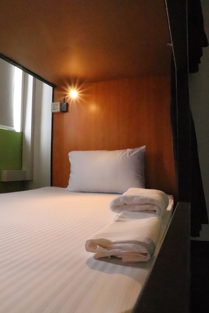 Hostal Miracle City Inn Hostel