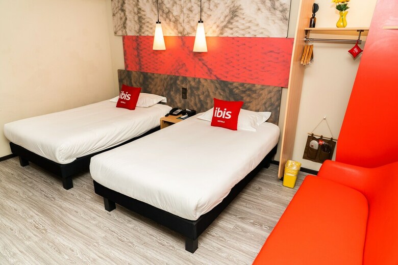 Ibis Hefei Pedestrian Street Hotel