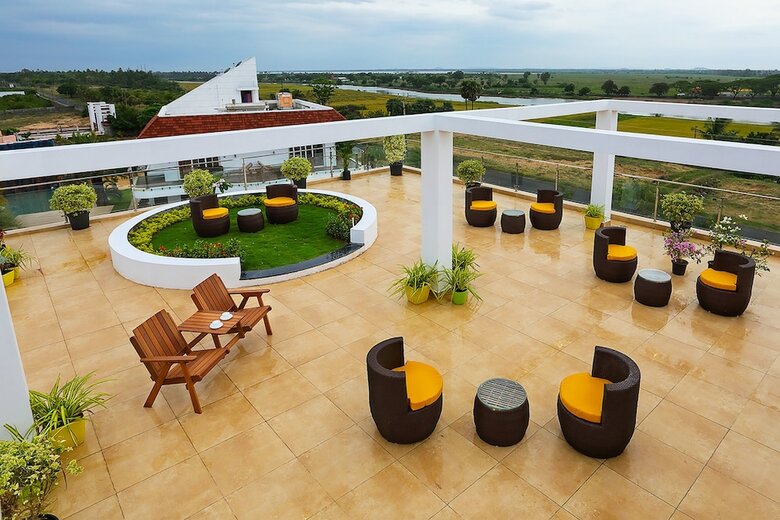 Villa Den's Beach House