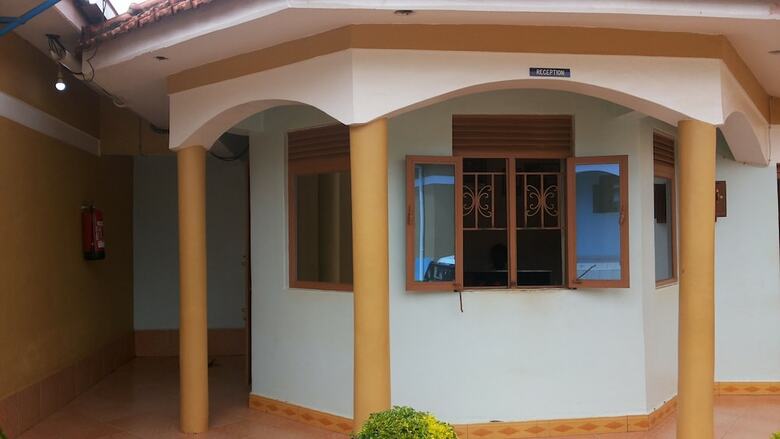 Lira Tasha Hotel
