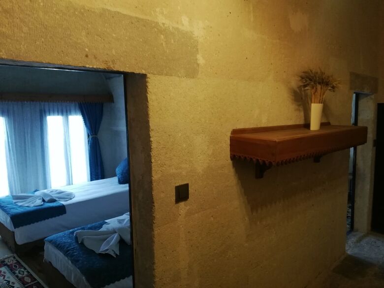 Cronos Cappadocia Cave Hotel