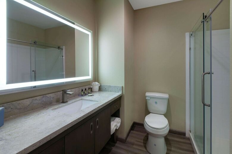 Hotel Hawthorn Suites By Wyndham Odessa