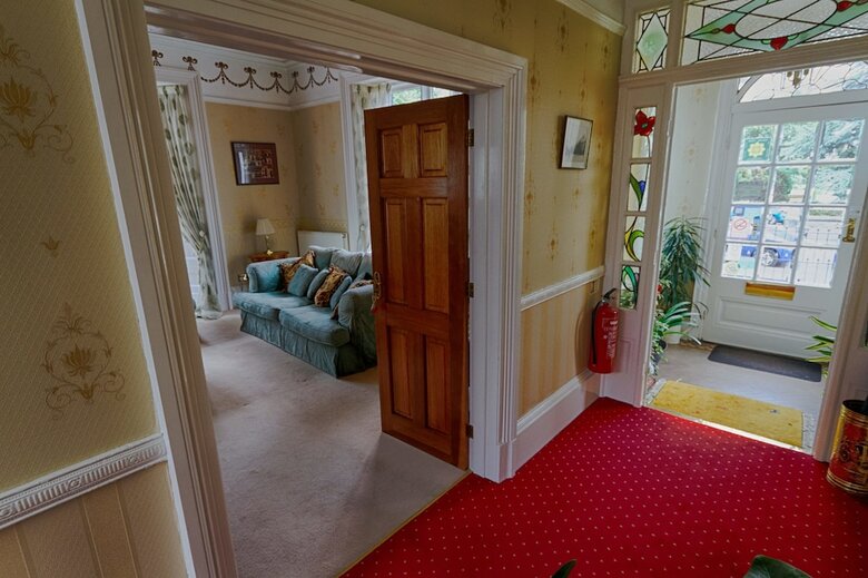 Hotel Holcombe House