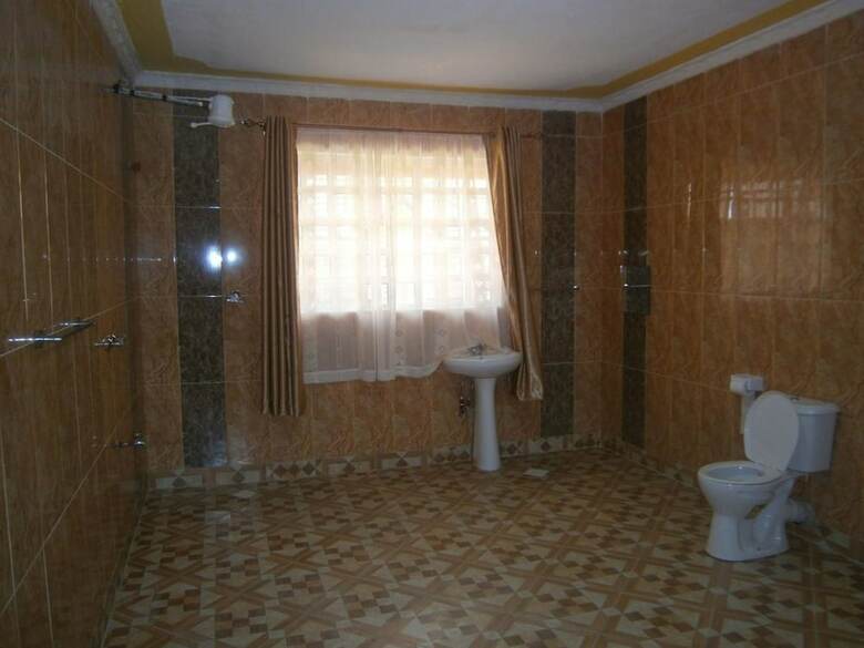 Hotel Elgon Village Guest House