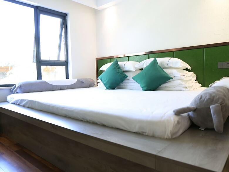 The Yuanjia Village Sky Hotel