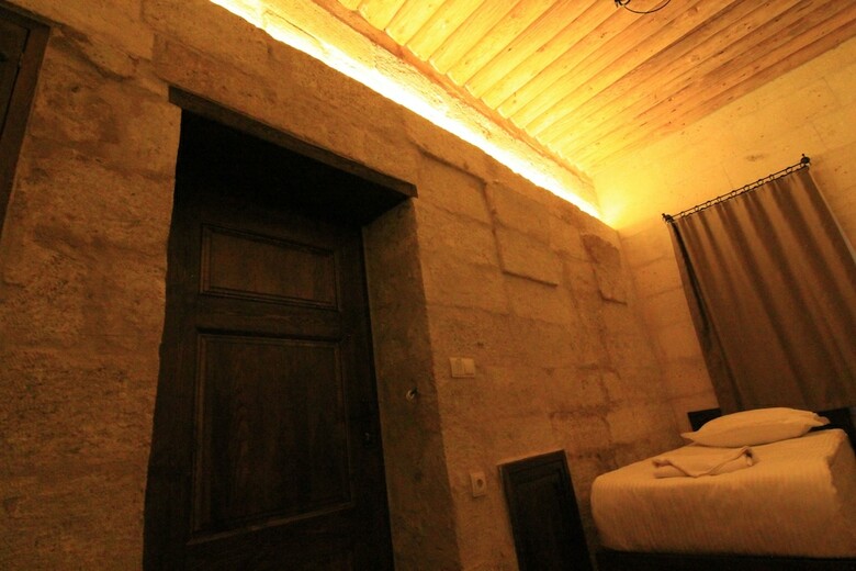 Hotel Tafana Cave & Stone Lodge