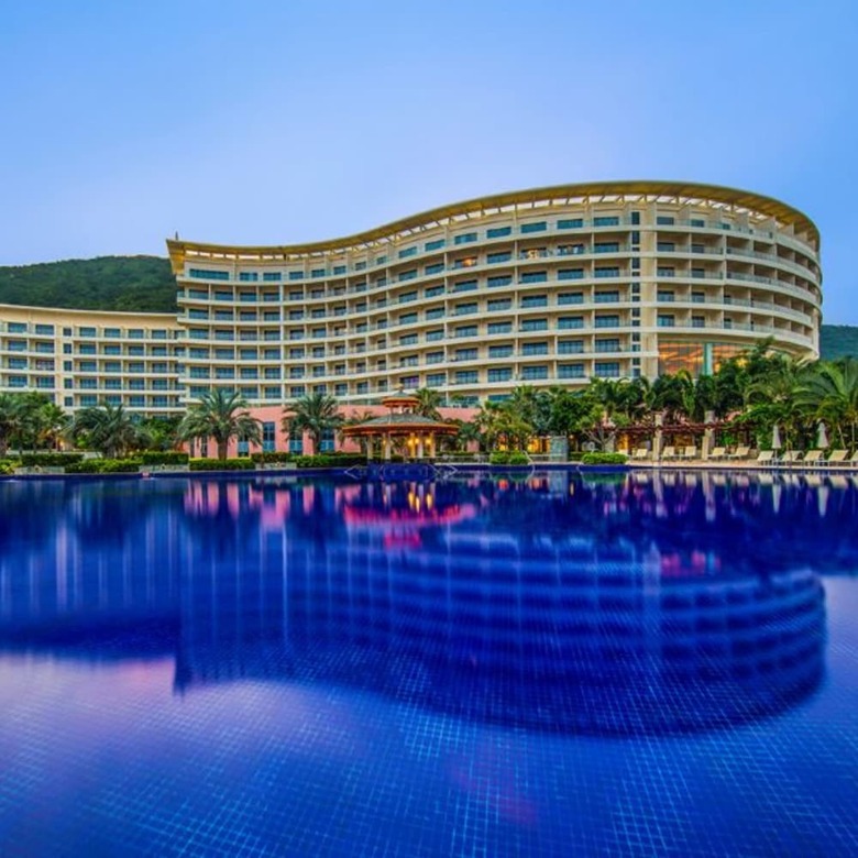 Days Hotel & Suites Yangjiang