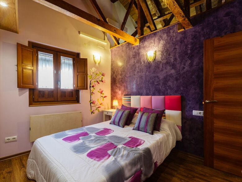 Apartamentos �tico Abuhardillado By Toledo Ap