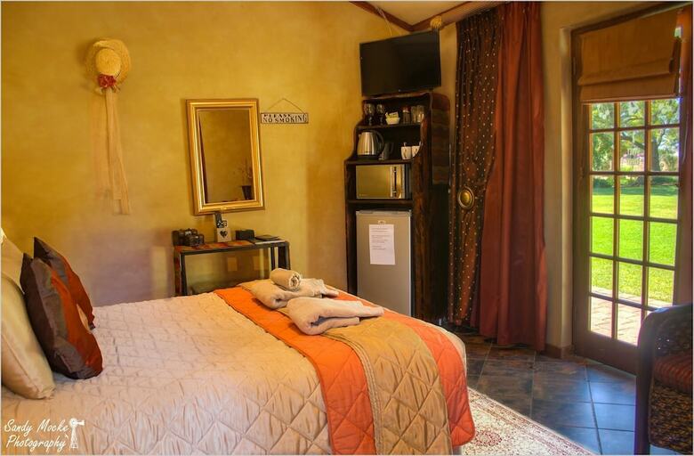 Hotel A Cherry Lane Self Catering And B&B