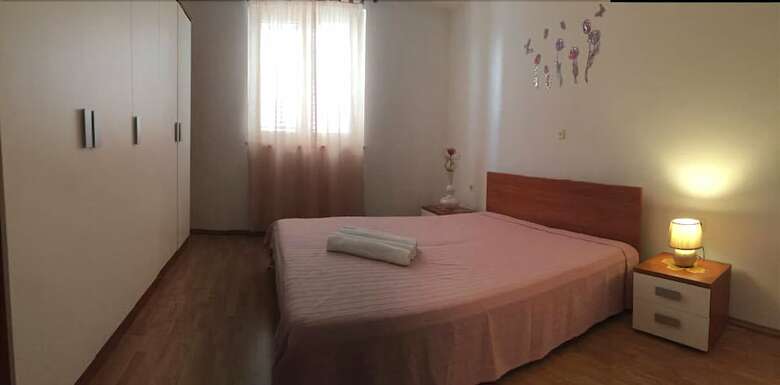 Apartments Luka