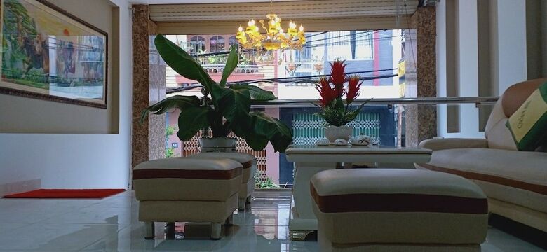 Crown Hotel