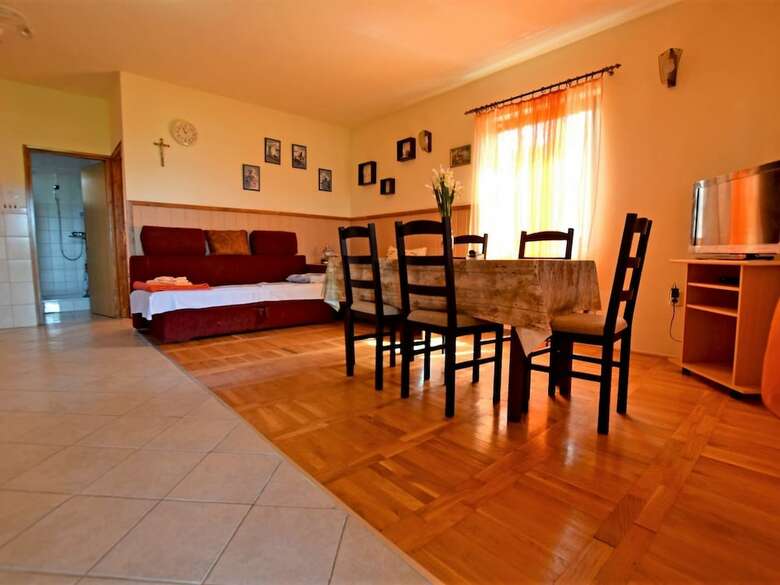 Apartments Pinka-30 M From The Sea