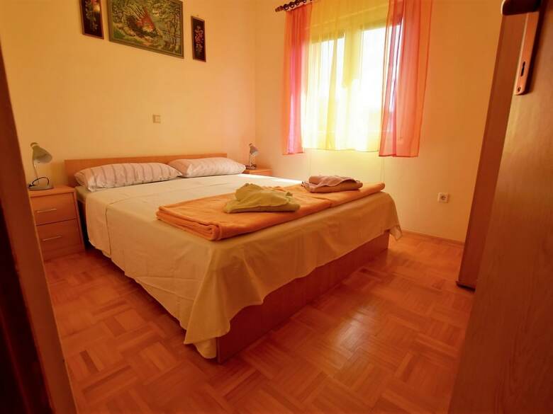 Apartments Pinka-30 M From The Sea