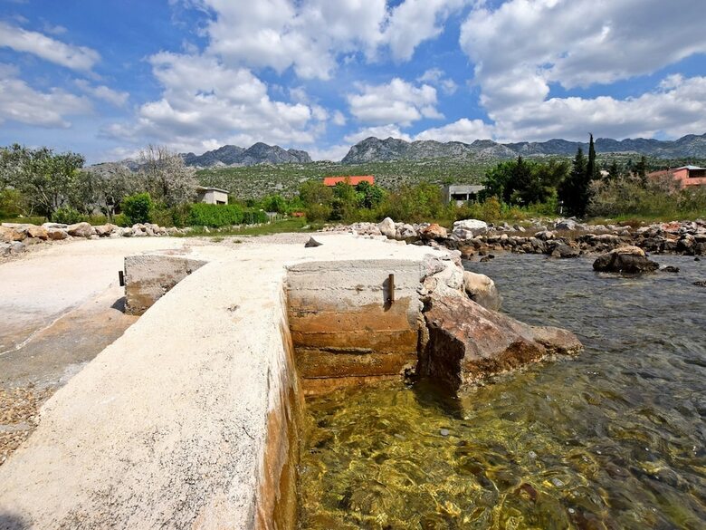 Apartments Pinka-30 M From The Sea