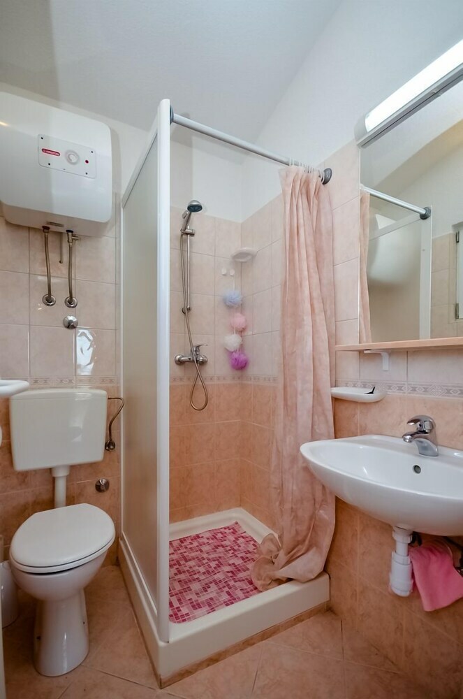 Apartments Zlatko