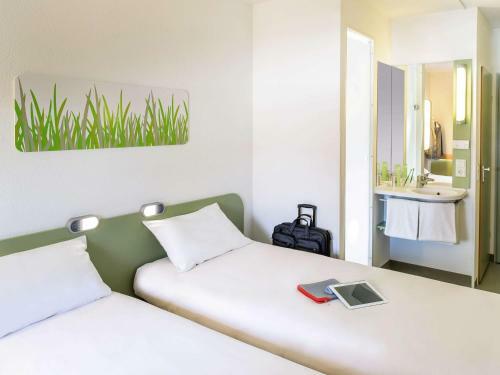 Hotel Ibis Budget Caen Porte De Bretagne