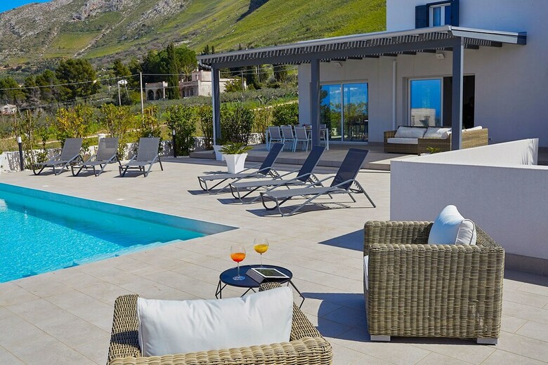 Villa Biancolilla