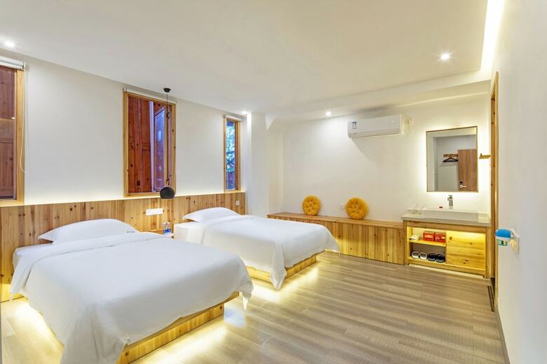 Hotel W Lodge