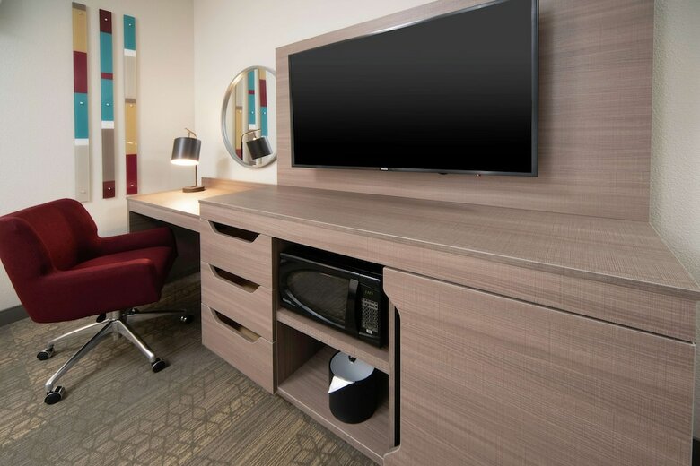 Hotel Hampton Inn & Suites Santa Maria