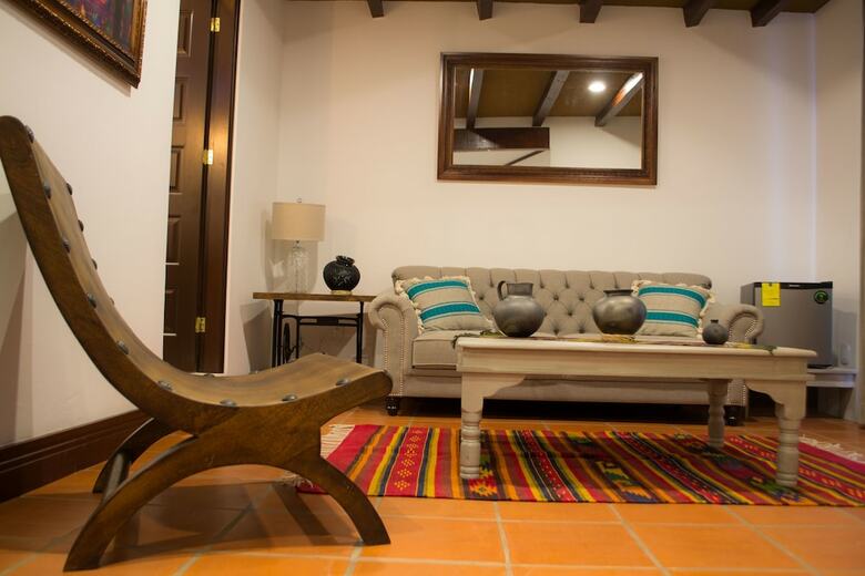 Hotel Casa de Adobe Gallery & Luxury Boutique