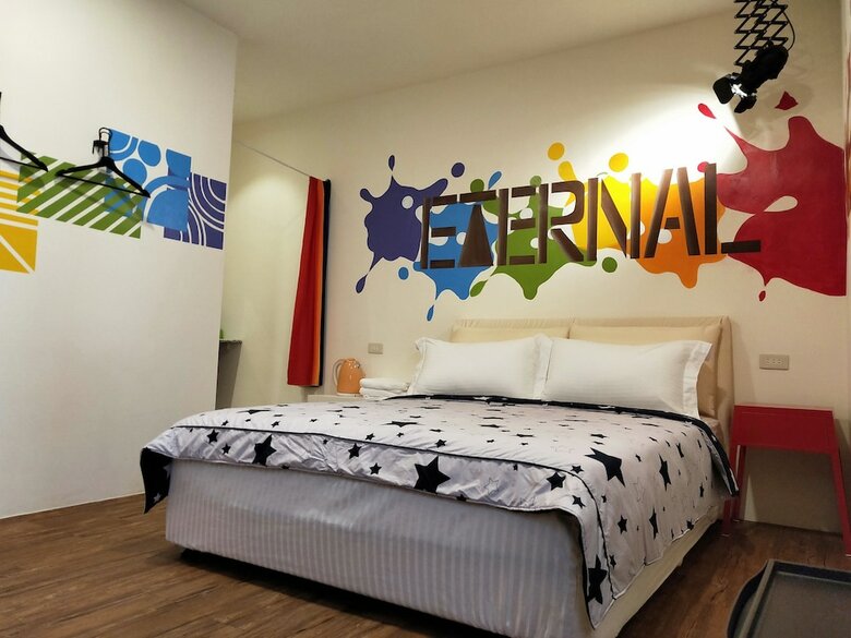 Hotel Rainbow Promise