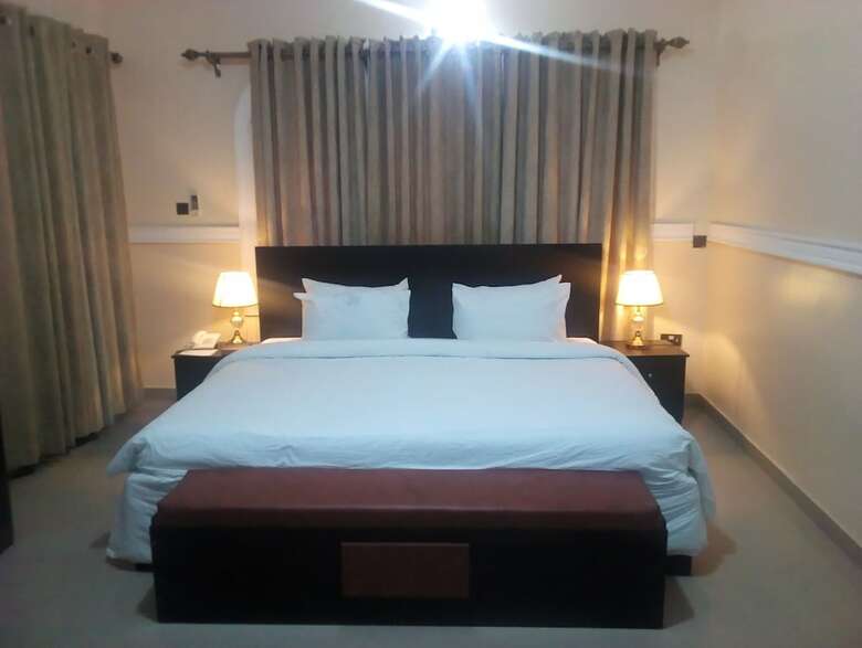 Bed & Breakfast Edmudian Court Luxury Apartments