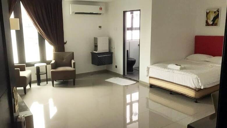 Hotel Mak Ga Knia Homestay