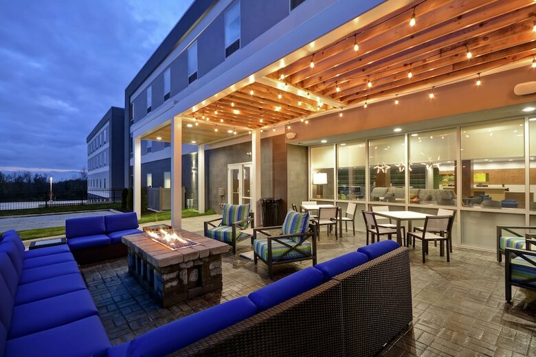 Hotel Home2 Suites By Hilton Grand Rapids North