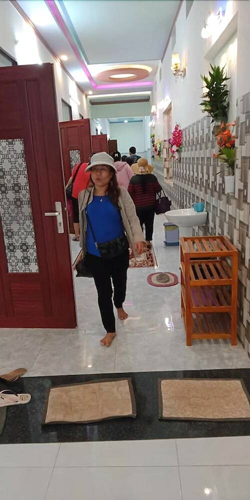Hotel Nha Nghi Viet Sang