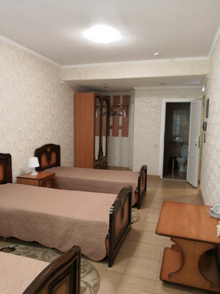Restaurant And Hotel Complex �corsica�