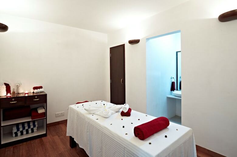 Hotel United-21 Citymark - Gurgaon