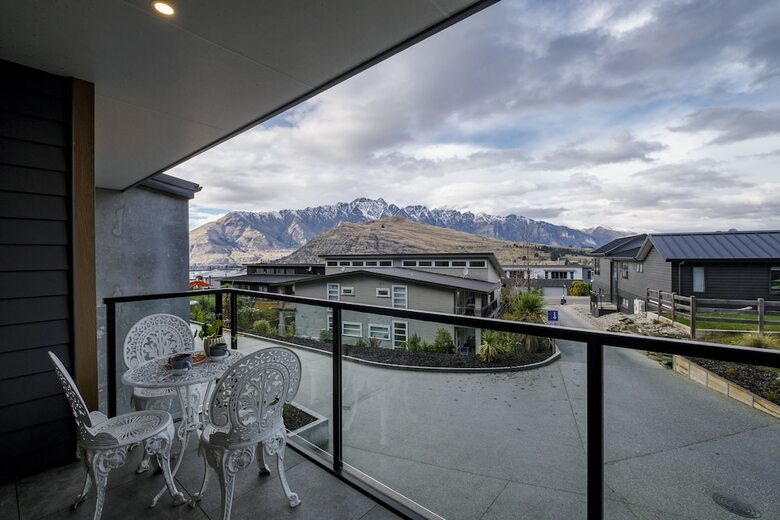 Serenity Heights