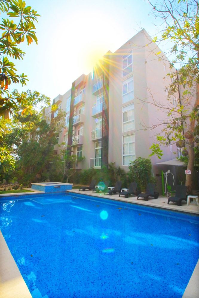 Apartamentos Riviera Towers 2br & Pool