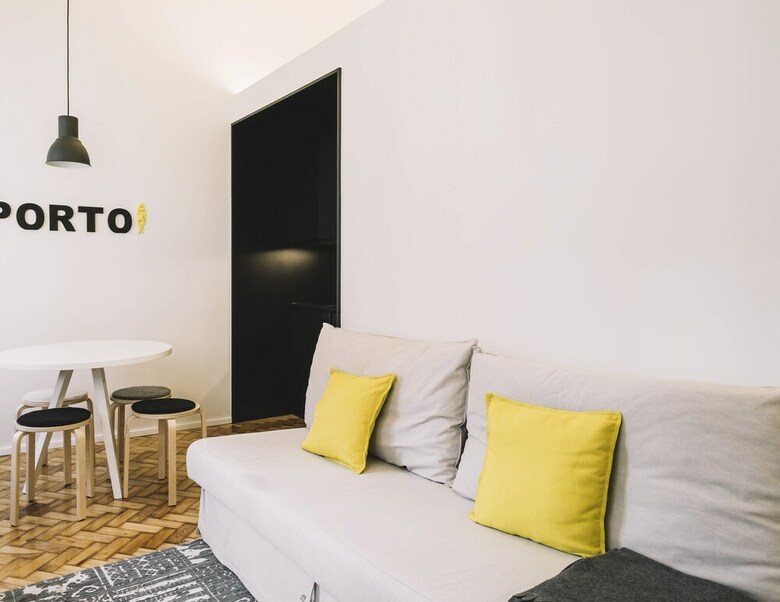 Apartamentos Orm - Guindais Muralha Santa Clara And S�