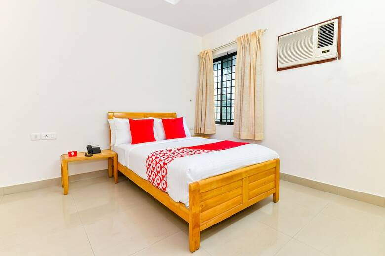 Hotel Oyo Flagship 38119 Tristar Residency