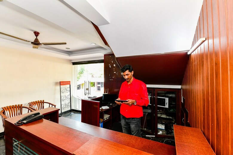 Hotel Oyo Flagship 38119 Tristar Residency