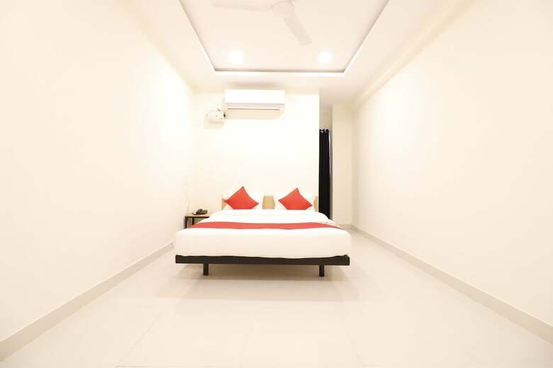 Hotel Oyo Flagship 27991 Mundhwa Uc