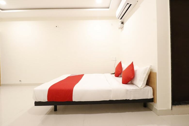 Hotel Oyo Flagship 27991 Mundhwa Uc
