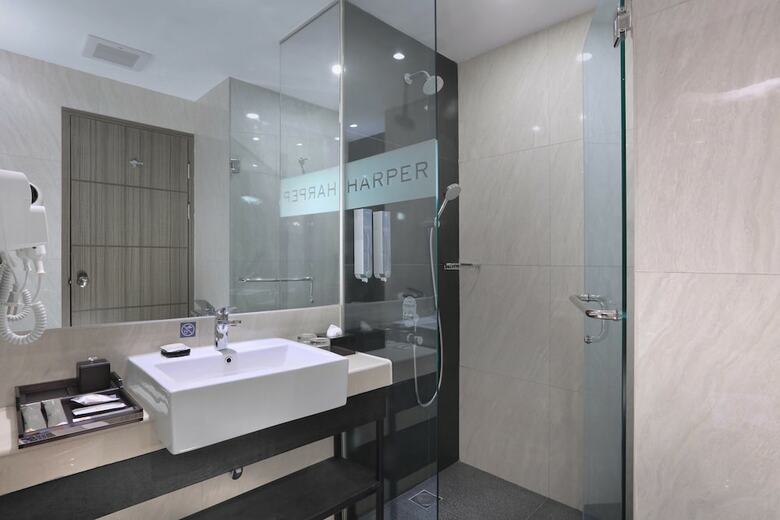 Hotel Harper Wahid Hasyim Medan By Aston