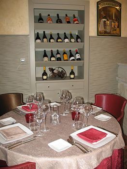 Hotel Le Relais Louis XI