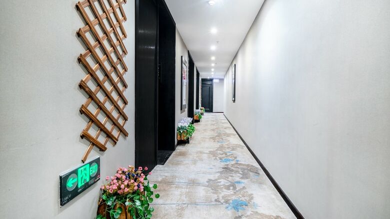 Vyluk J Hotel Chongqing Changjiangsuodao